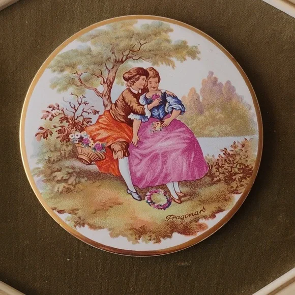 VTG French Provincial style Porcelain Plate frames Set Of 2